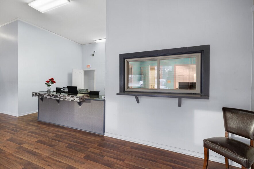 1030 Bypass 25 NE, Greenwood, SC à vendre - Photo du bâtiment - Image 3 de 25