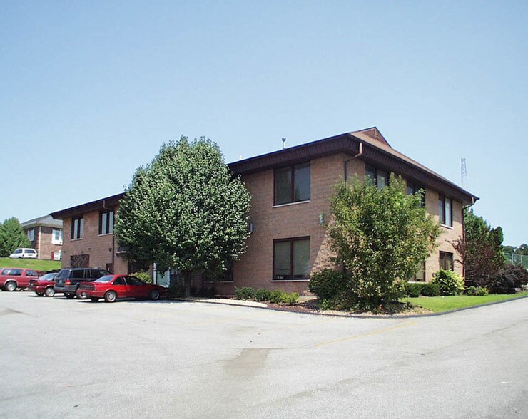 1811 Sherman Dr, Saint Charles, MO à louer - Autre - Image 2 de 12