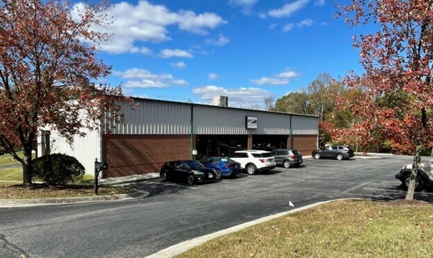 Plus de détails pour 3431 Forest Brook Rd, Lynchburg, VA - Industriel à louer