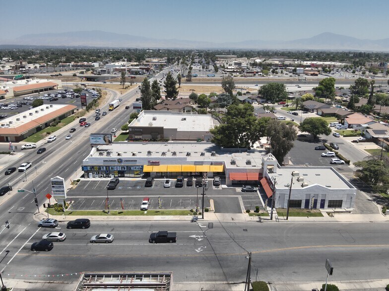 3699 Ming Ave, Bakersfield, CA à louer - Photo du bâtiment - Image 2 de 8