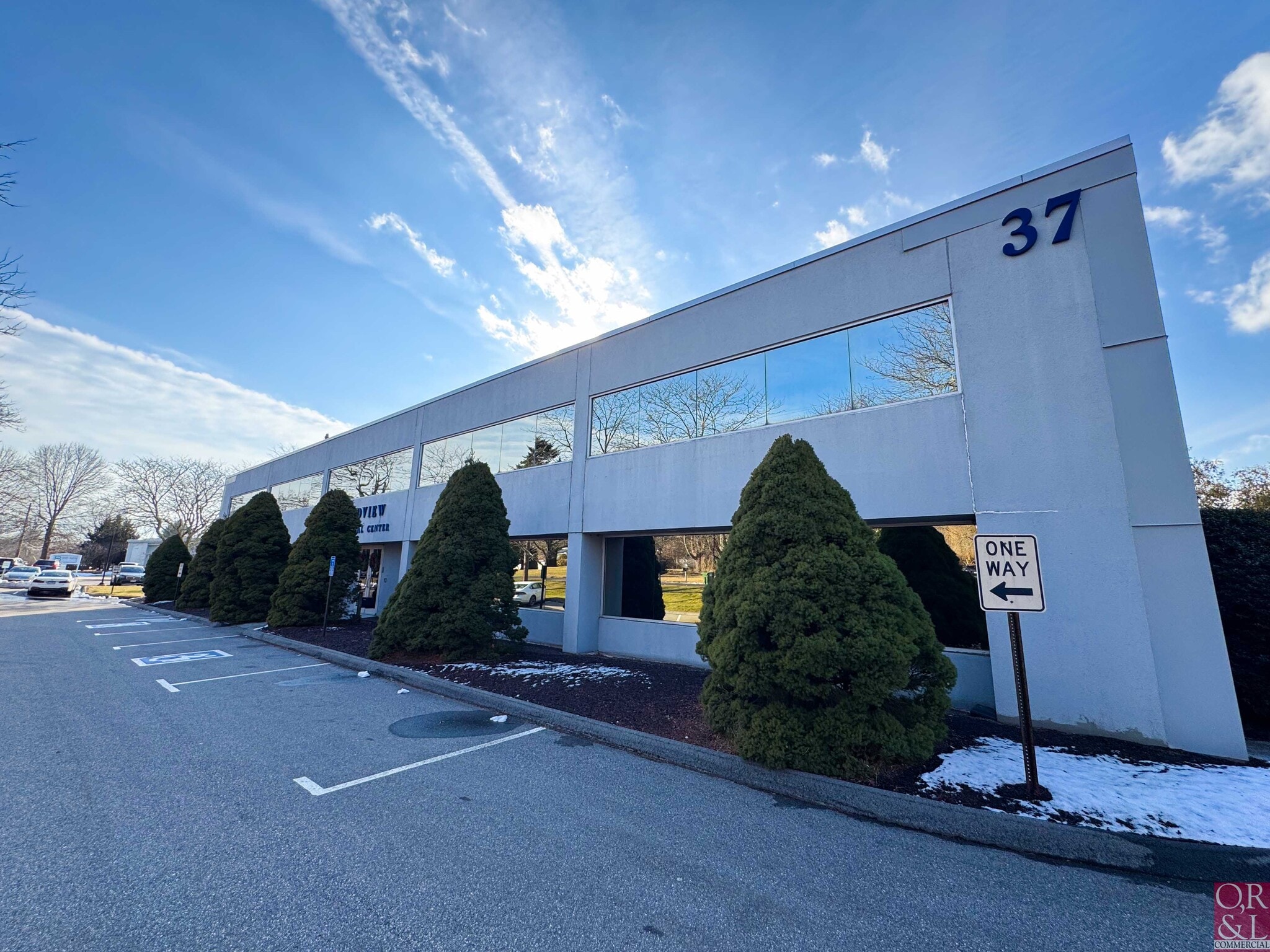 37 Soundview Rd, Guilford, CT for lease Interior Photo- Image 1 of 6