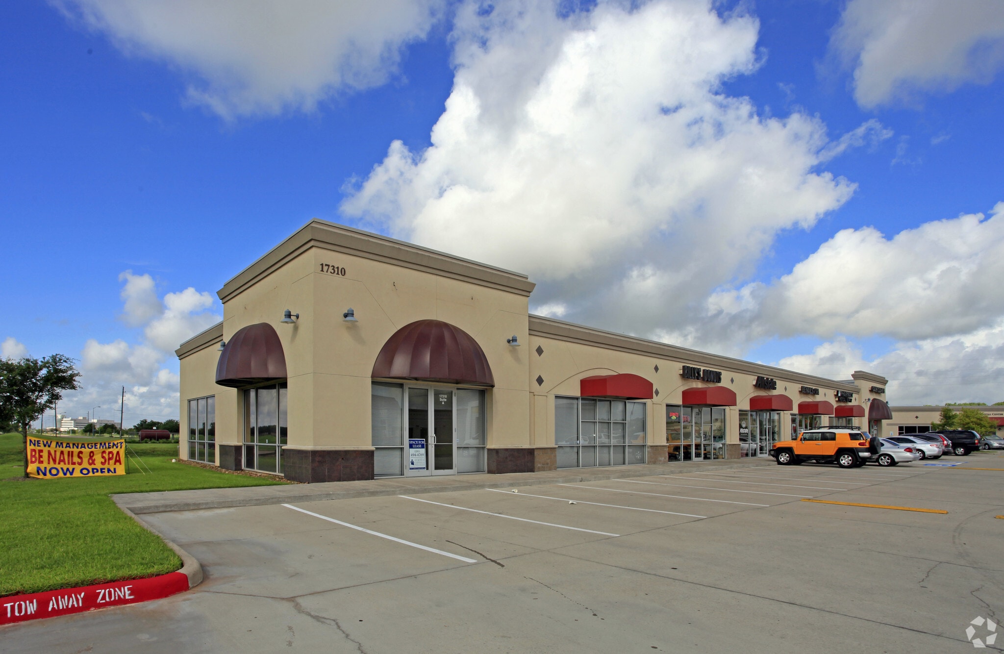 17320 W Grand Pky S, Sugar Land, TX for lease Primary Photo- Image 1 of 3