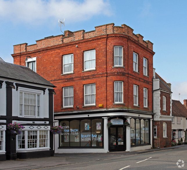 3 Market Sq, Buckingham for sale - Primary Photo - Image 1 of 1