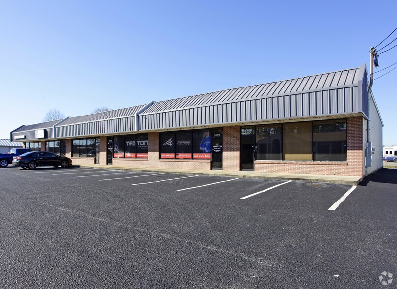 5900-5920 E Shirley Ln, Montgomery, AL à louer - Photo du bâtiment - Image 2 de 3