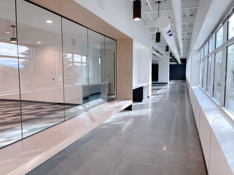 6550 S Millrock Dr, Salt Lake City, UT à louer - Photo intérieure - Image 2 de 28