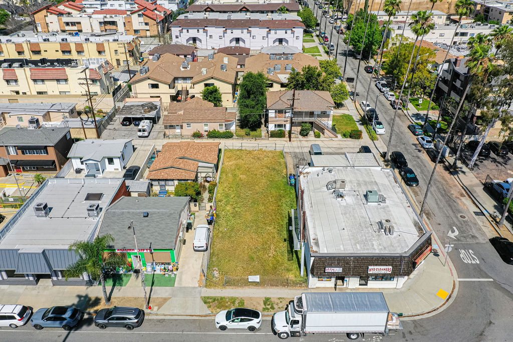 1933 Glenoaks, Glendale, CA for sale Primary Photo- Image 1 of 9