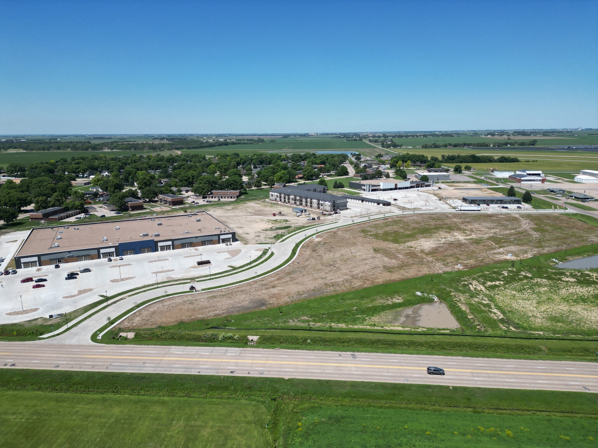 W 12th St & Theatre Lot 4 dr, Hastings, NE à vendre Aérien- Image 1 de 5