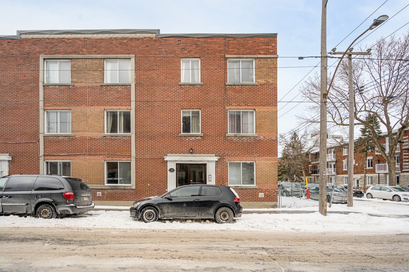 1345 Rue Everett, Montréal, QC for sale Primary Photo- Image 1 of 1