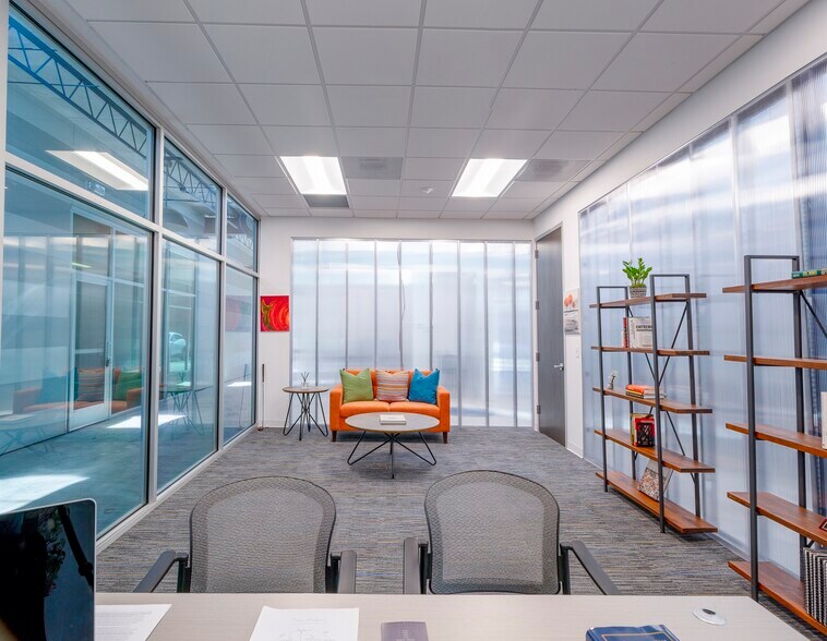 8215 Long Point Rd, Houston, TX à louer - Photo intérieure - Image 2 de 9