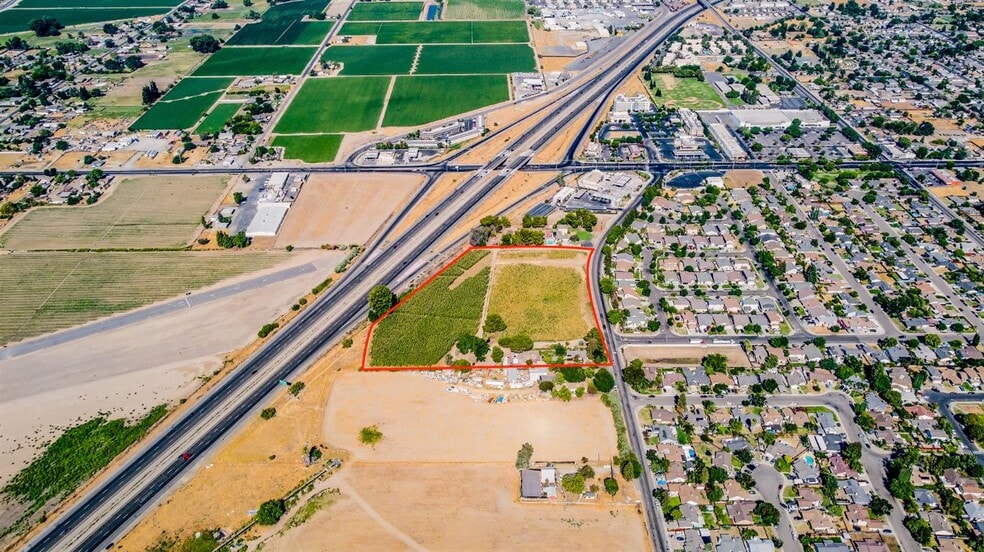 432 E Glenwood Ave, Turlock, CA for sale - Building Photo - Image 3 of 8