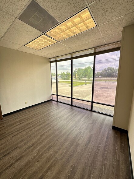 11421 Todd St, Houston, TX à vendre - Photo intérieure - Image 3 de 8