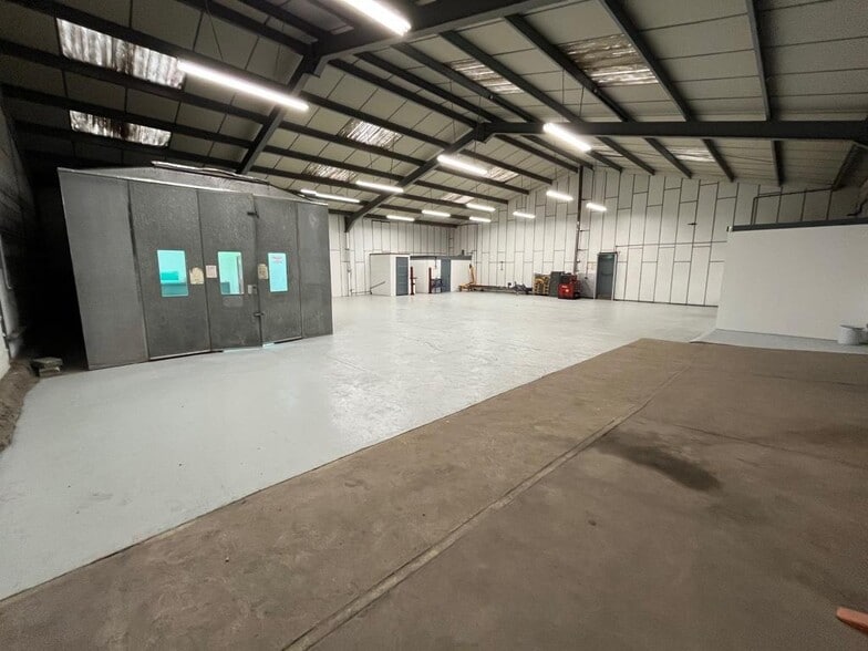 Commerce Way, Lawford for lease - Building Photo - Image 3 of 12