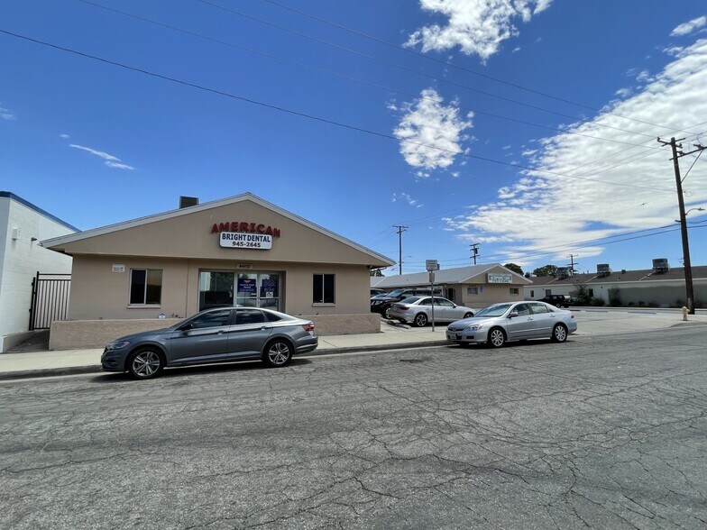 44802-44808 Elm Ave, Lancaster, CA for lease - Building Photo - Image 3 of 6