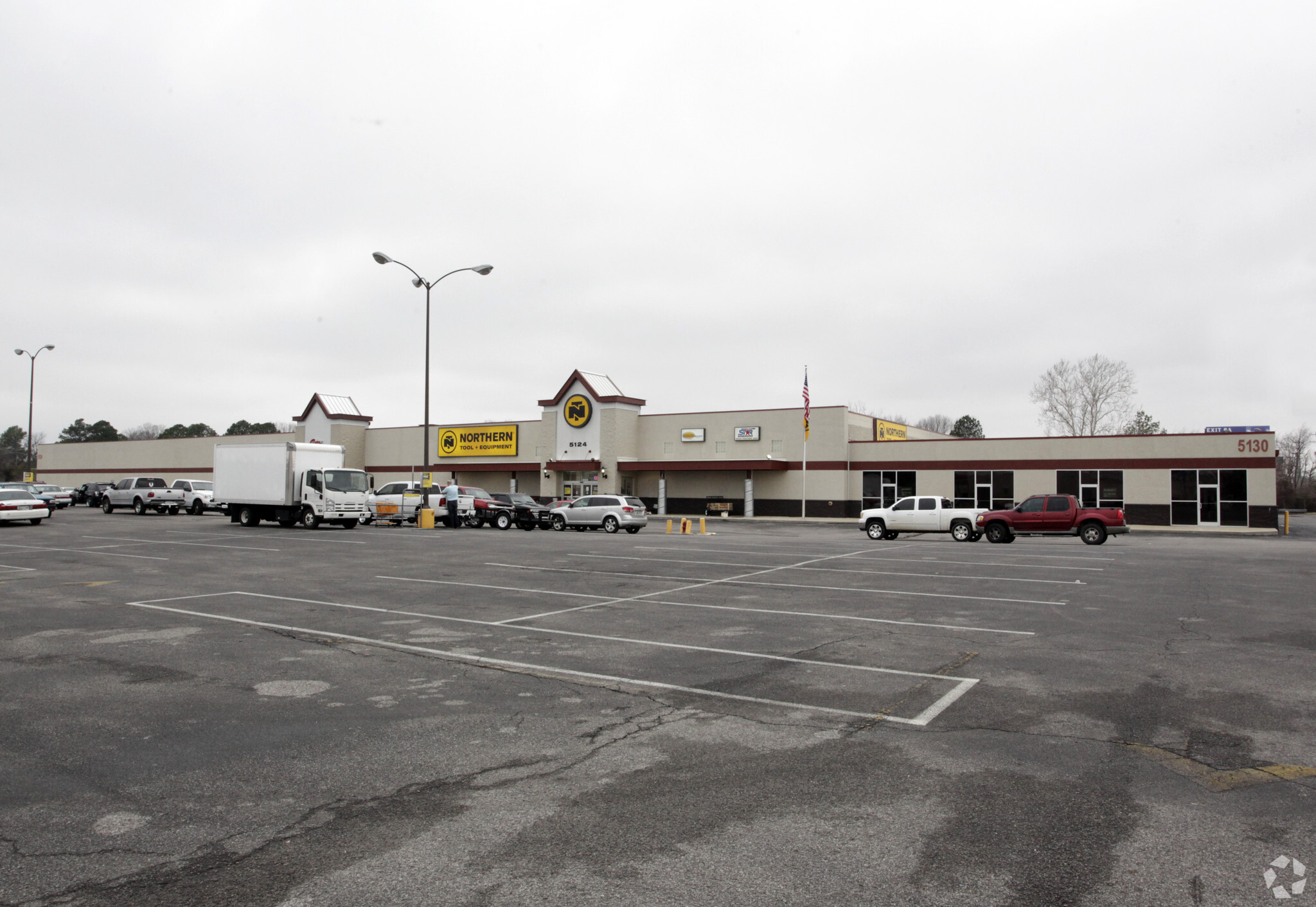 5124 Summer Ave, Memphis, TN for lease Building Photo- Image 1 of 5