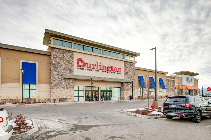 4824-4832 Thompson Pky, Johnstown, CO à vendre - Photo du bâtiment - Image 3 de 8