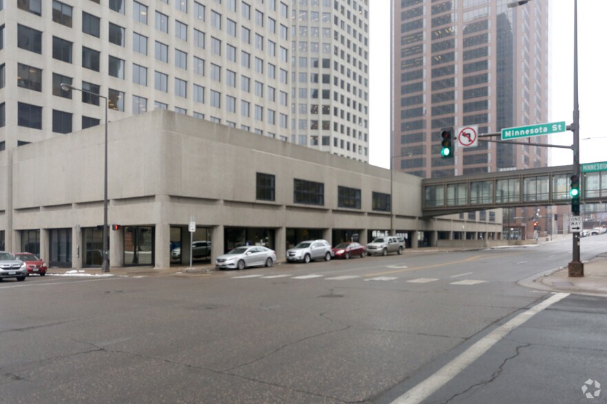 445 Minnesota St, Saint Paul, MN à louer - Photo du bâtiment - Image 2 de 3