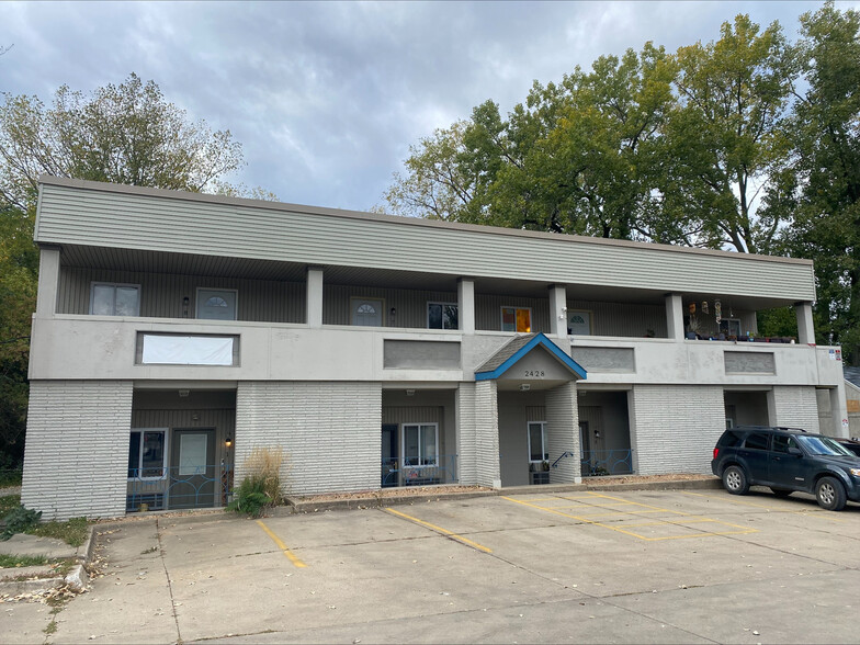 2428 SW 9th St, Des Moines, IA for lease - Building Photo - Image 1 of 3