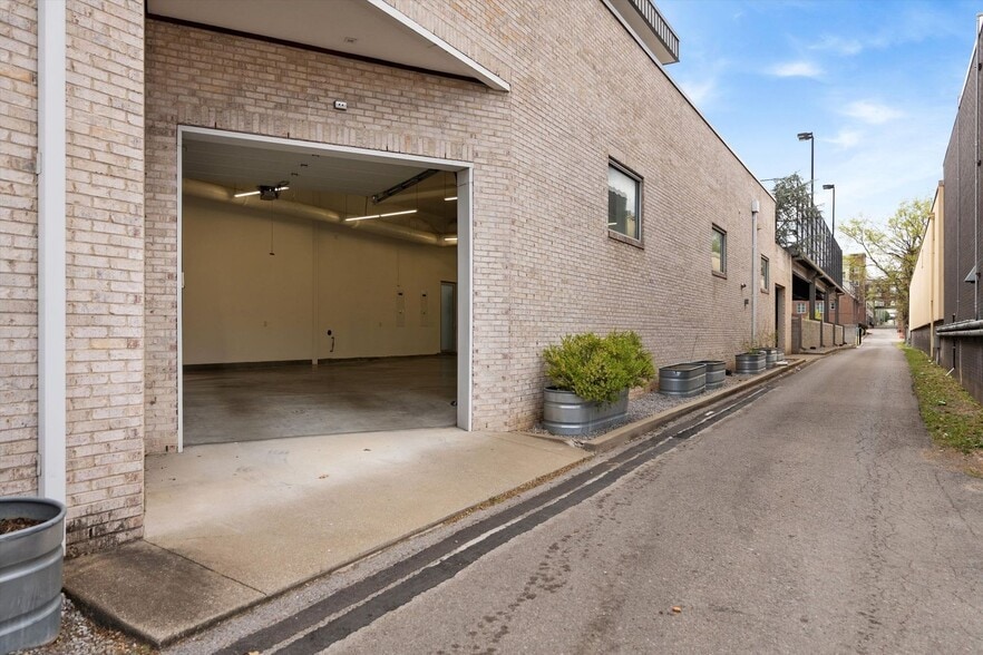 312 Madison St, Nashville, TN à vendre - Photo du bâtiment - Image 2 de 6