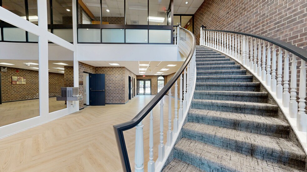 825 E Golf Rd, Arlington Heights, IL à vendre - Numérisation 3D de Matterport - Image 2 de 19