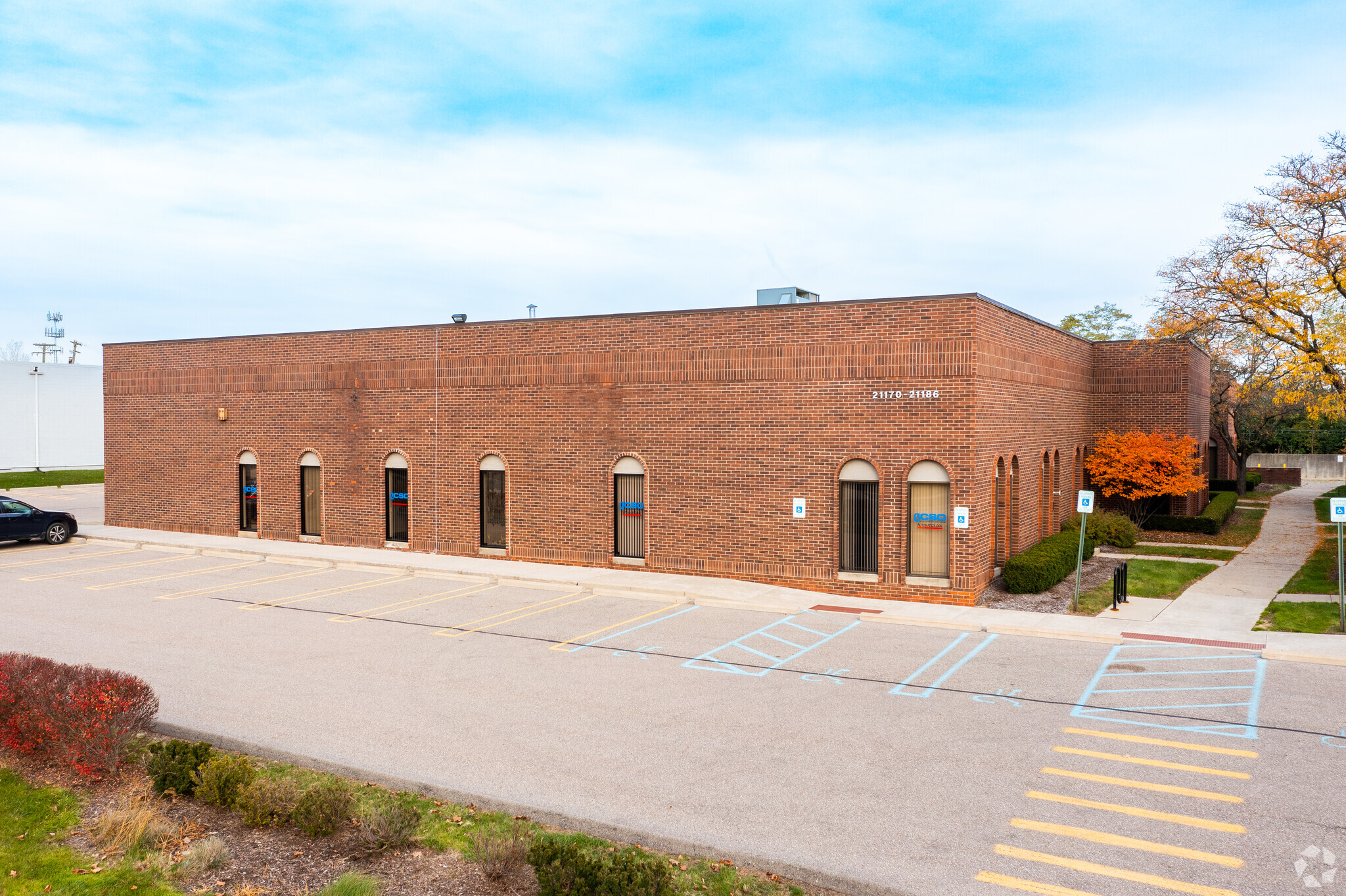 21118-21186 Bridge St, Southfield, MI for sale Building Photo- Image 1 of 1