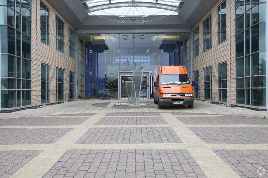 Brunel Rd, Reading à louer - Photo du bâtiment - Image 3 de 3