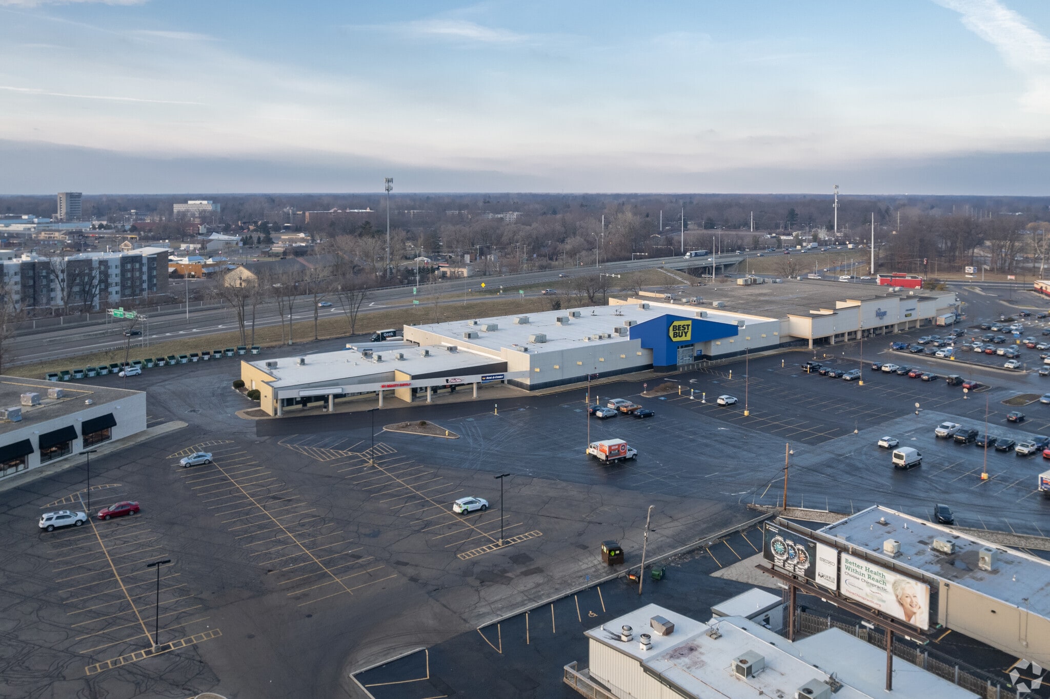 4505-4533 Monroe St, Toledo, OH for lease Building Photo- Image 1 of 2