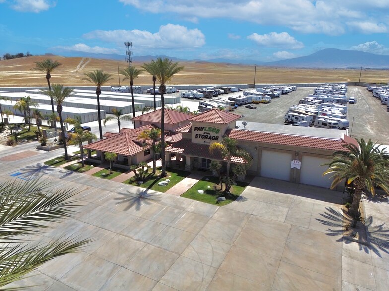 11107 Kern Canyon Rd, Bakersfield, CA à vendre - Photo principale - Image 1 de 1