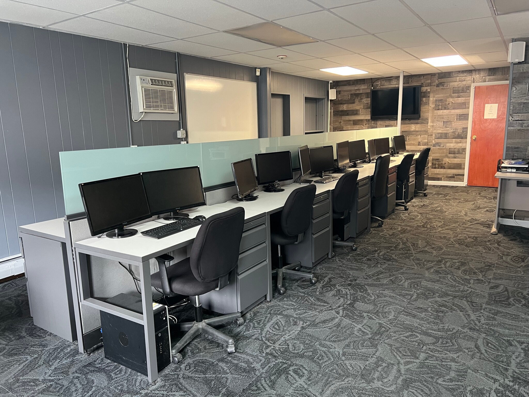 932 Kenmore Ave, Buffalo, NY for lease Interior Photo- Image 1 of 8