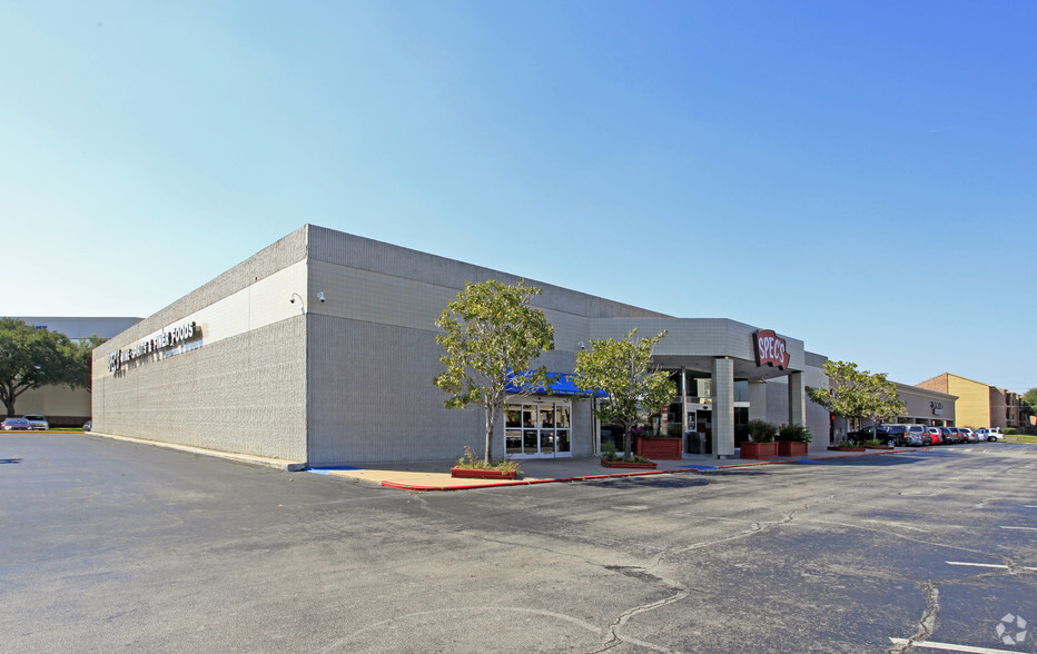 11920-11990 Westheimer Rd, Houston, TX for lease - Building Photo - Image 3 of 4