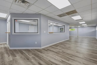953 Lane Ave S, Jacksonville, FL for lease Interior Photo- Image 1 of 18