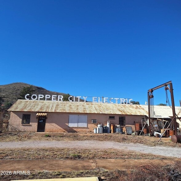219 Douglas St, Bisbee, AZ for sale - Building Photo - Image 2 of 5