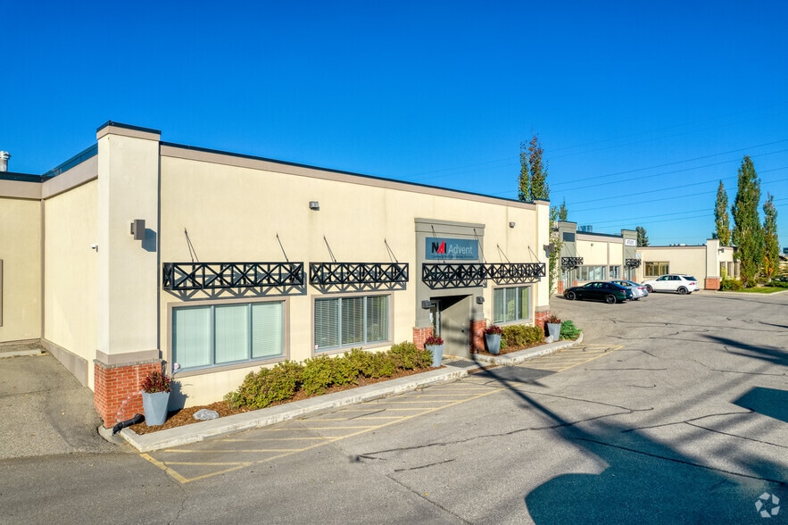 3603-3639 8 St SE, Calgary, AB for lease - Building Photo - Image 2 of 7