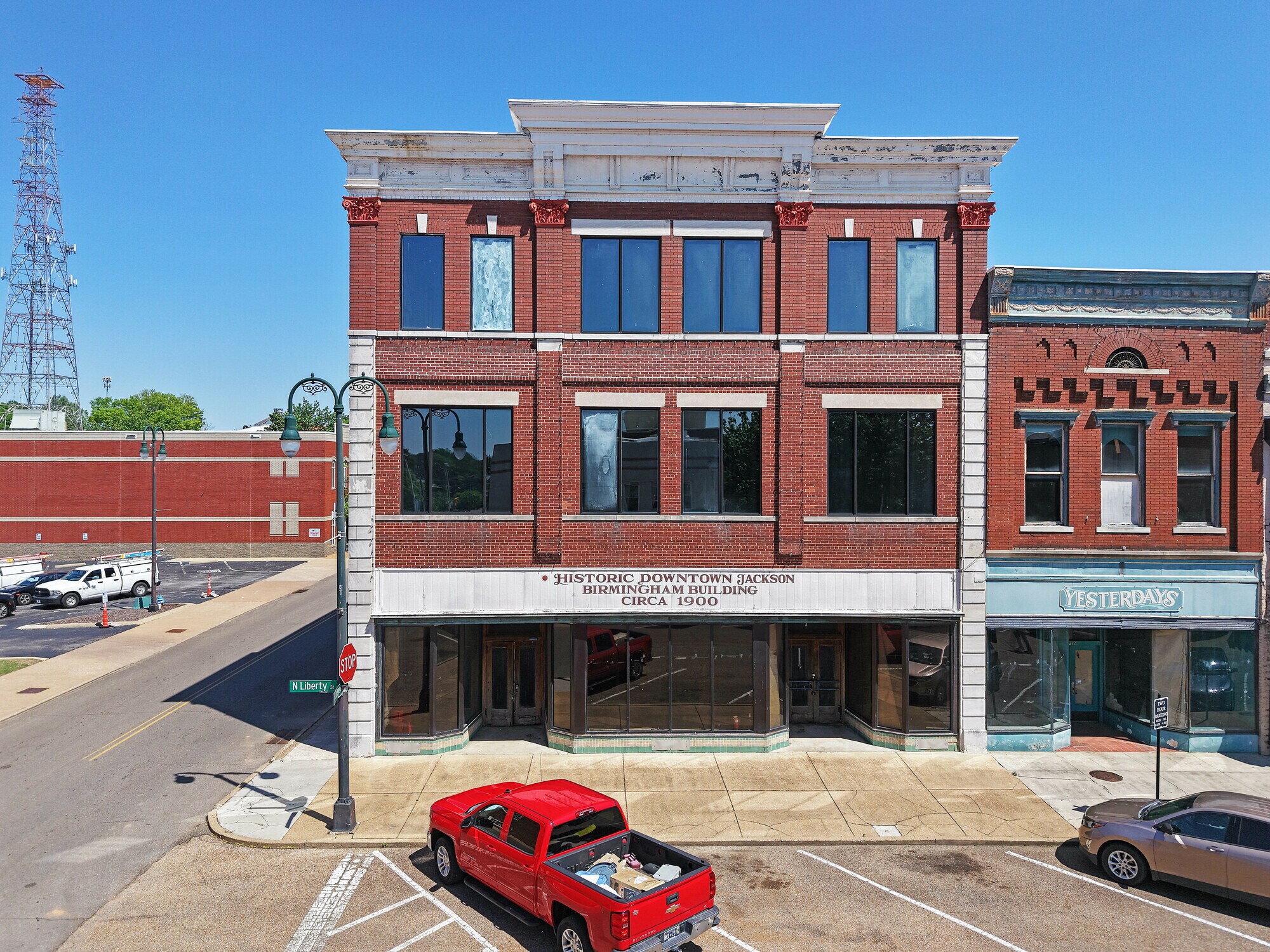 214-216 N Liberty St, Jackson, TN à louer Photo du bâtiment- Image 1 de 21