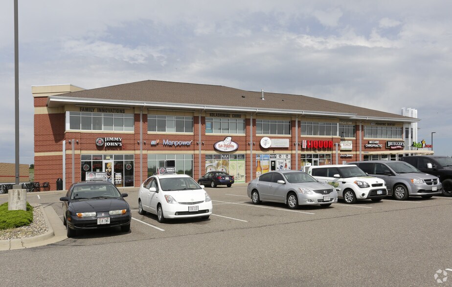 131 Carmichael Rd, Hudson, WI à vendre - Photo du bâtiment - Image 3 de 3