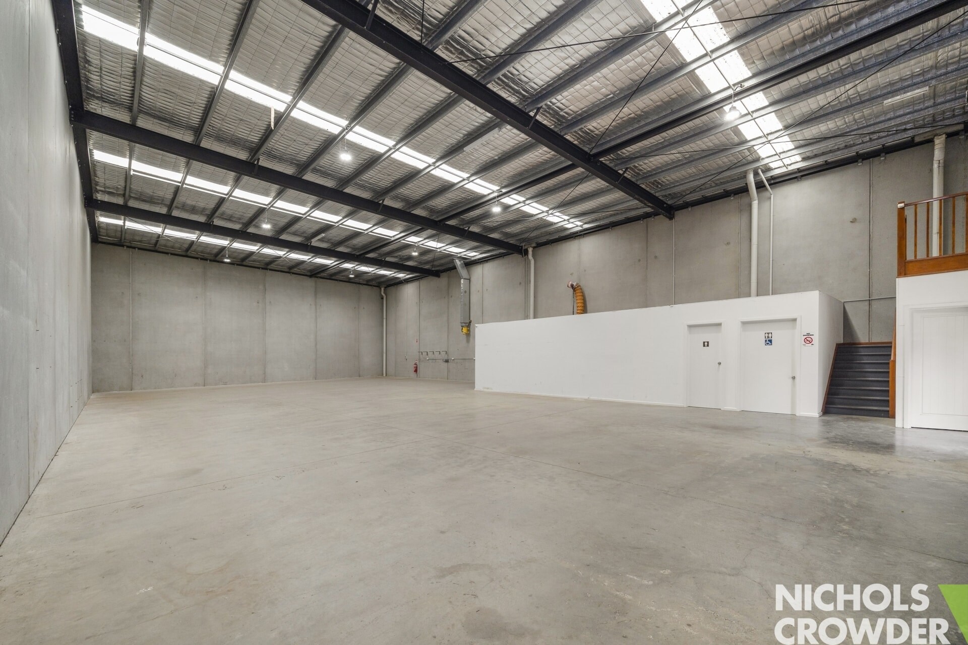 8A Hartwood Ct, Chelsea Heights for lease Interior Photo- Image 1 of 10