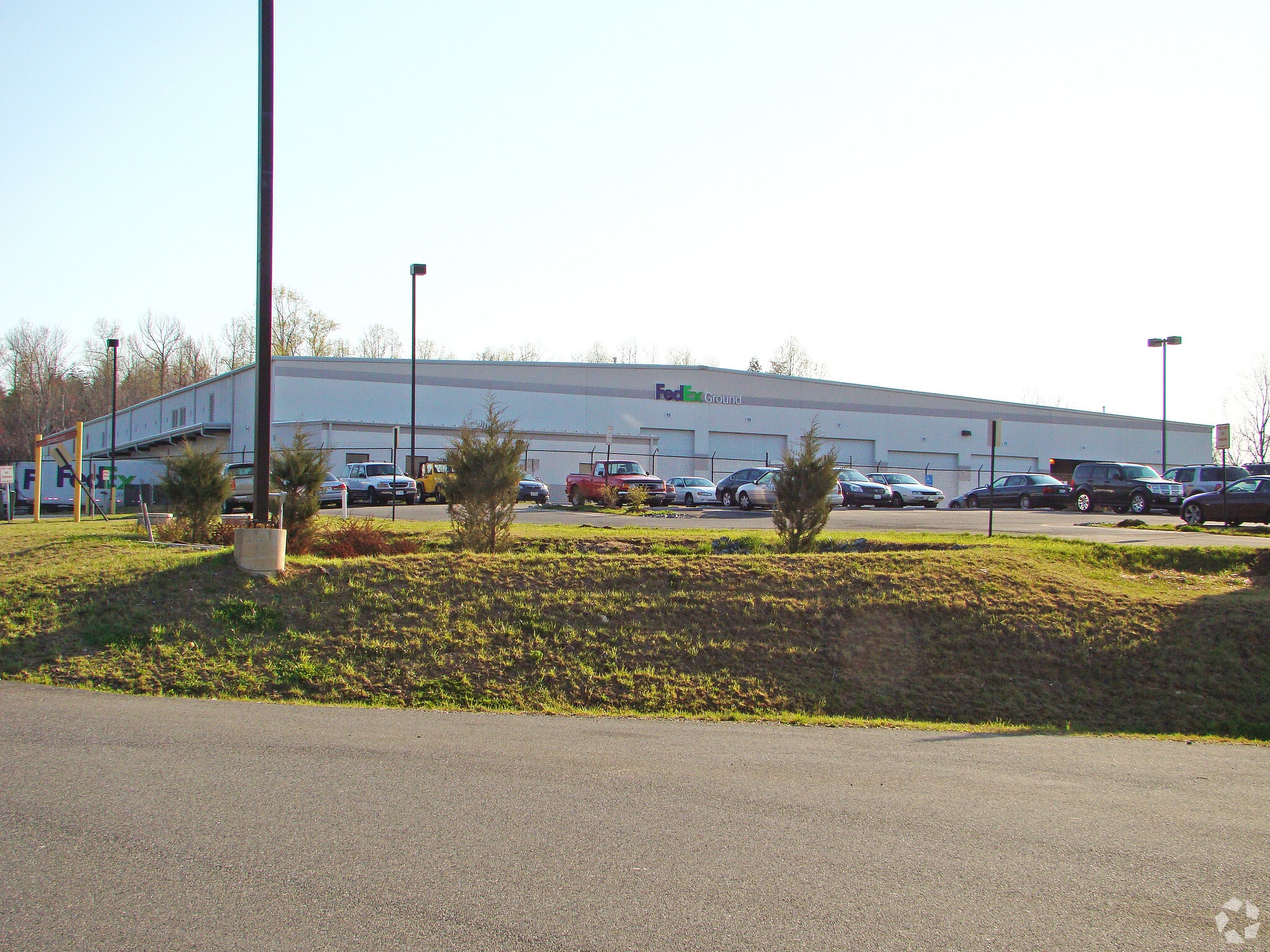 300 Centreport Pky, Fredericksburg, VA à louer Photo principale- Image 1 de 18