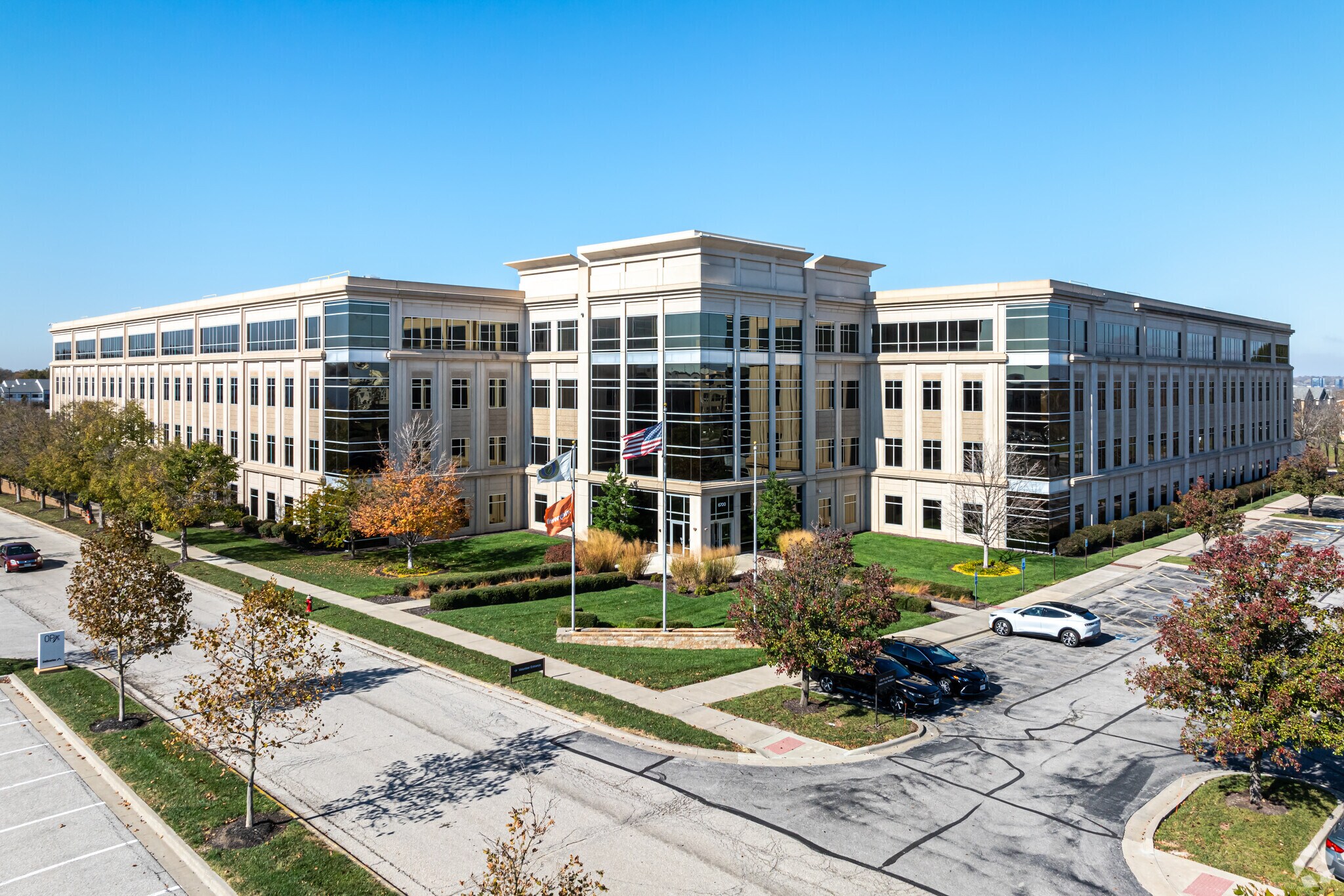 6700 W 115th St, Overland Park, KS à louer Photo du bâtiment- Image 1 de 54