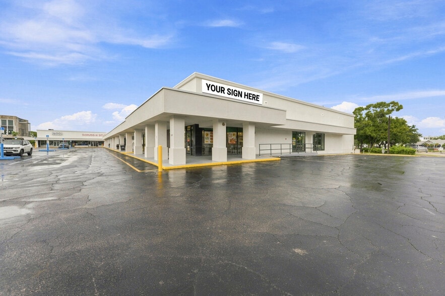850-898 49th St, Saint Petersburg, FL for lease - Building Photo - Image 3 of 12