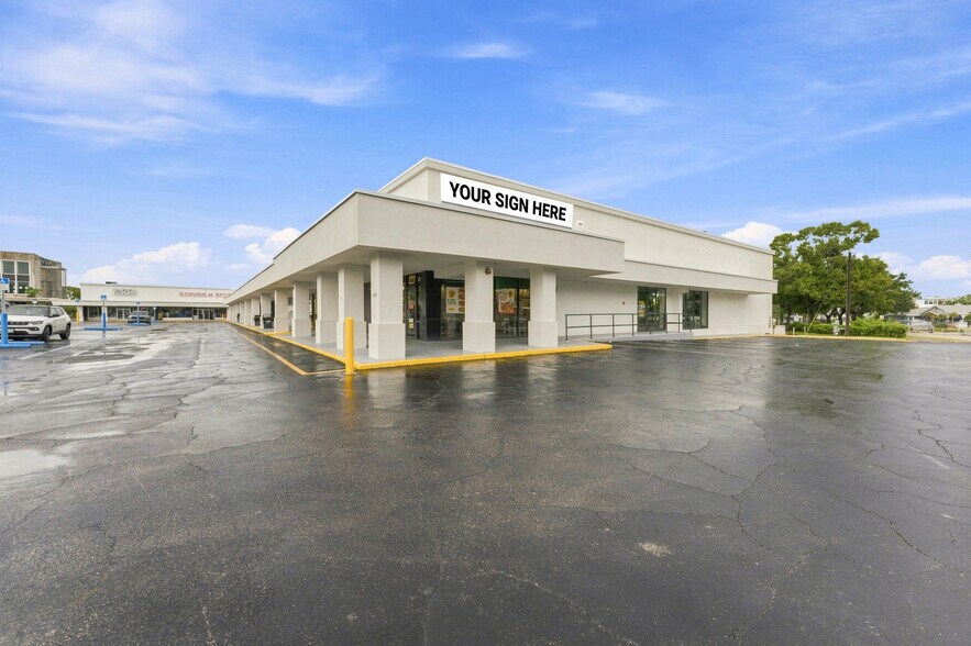 850-898 49th St, Saint Petersburg, FL à louer - Photo du bâtiment - Image 3 de 12