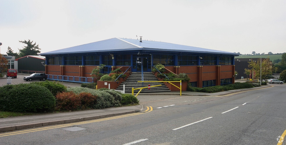 Home Park Mill Link Rd, Kings Langley à louer - Photo principale - Image 1 de 1