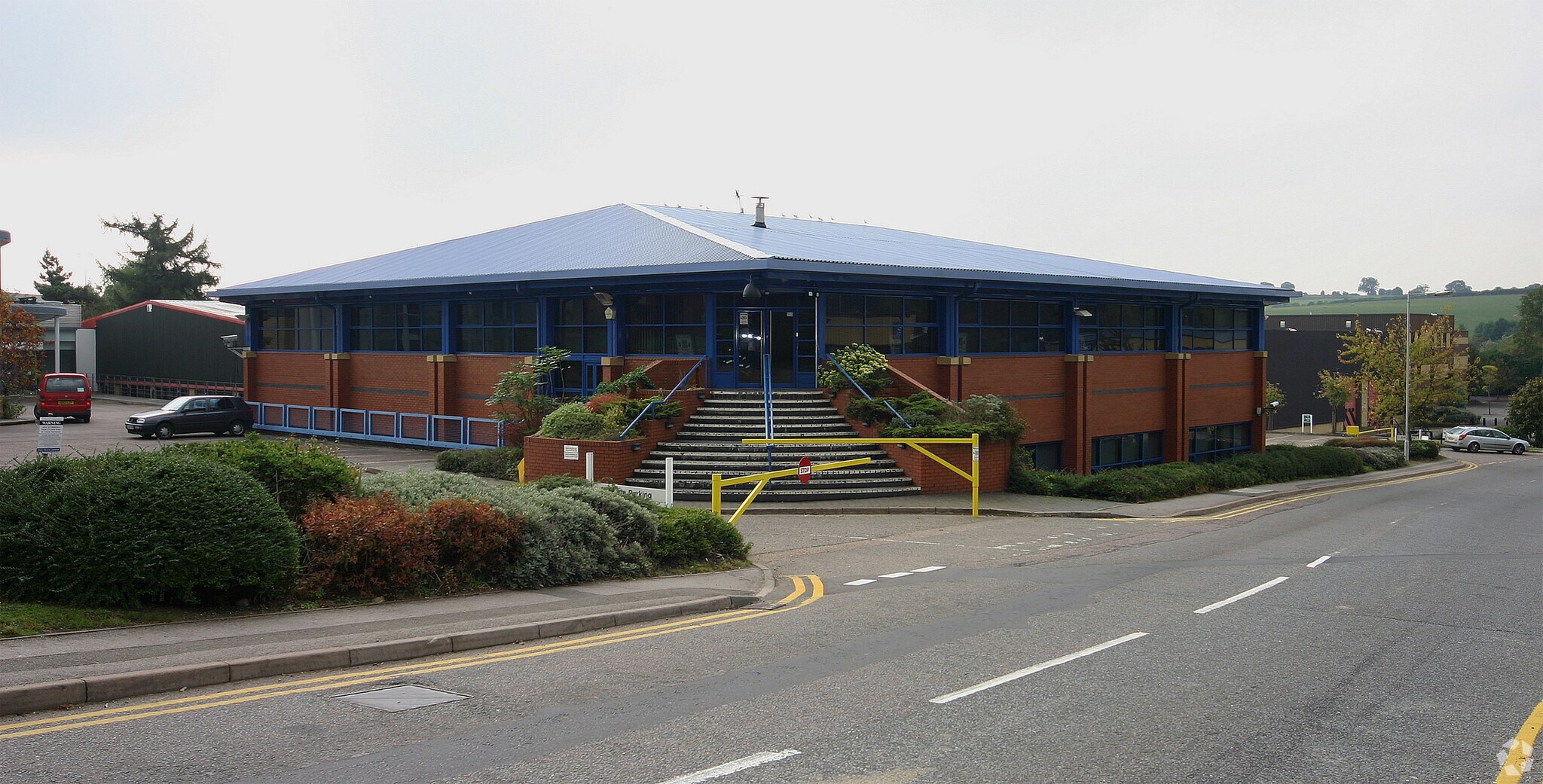 Home Park Mill Link Rd, Kings Langley à louer Photo principale- Image 1 de 2