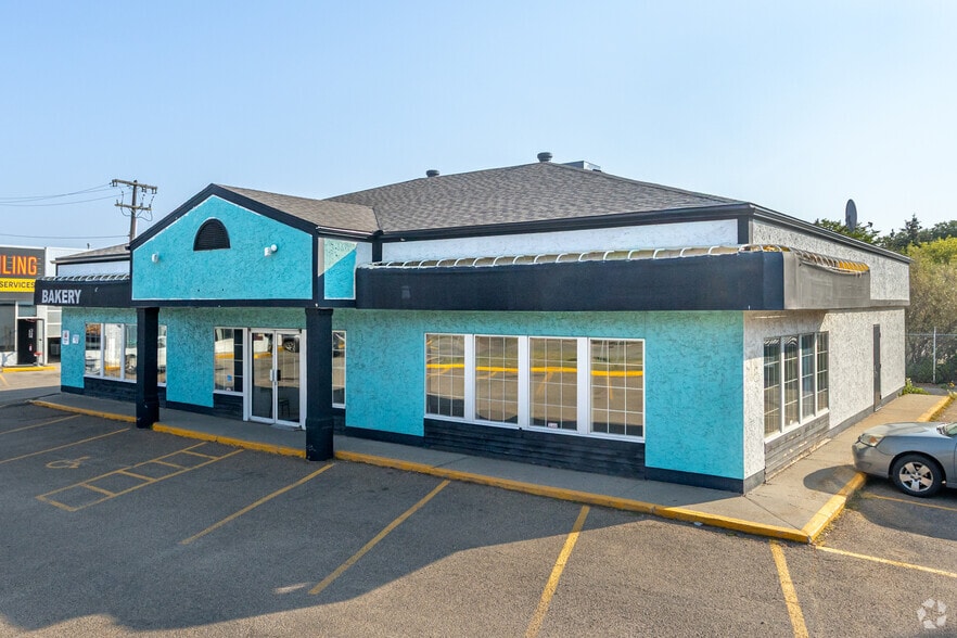 4503 Gateway Blvd NW, Edmonton, AB for lease - Primary Photo - Image 1 of 2