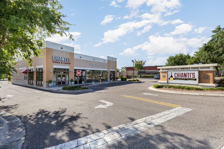 675-685 Towne Center Blvd, Sanford, FL à vendre - Photo du b timent - Image 2 de 28