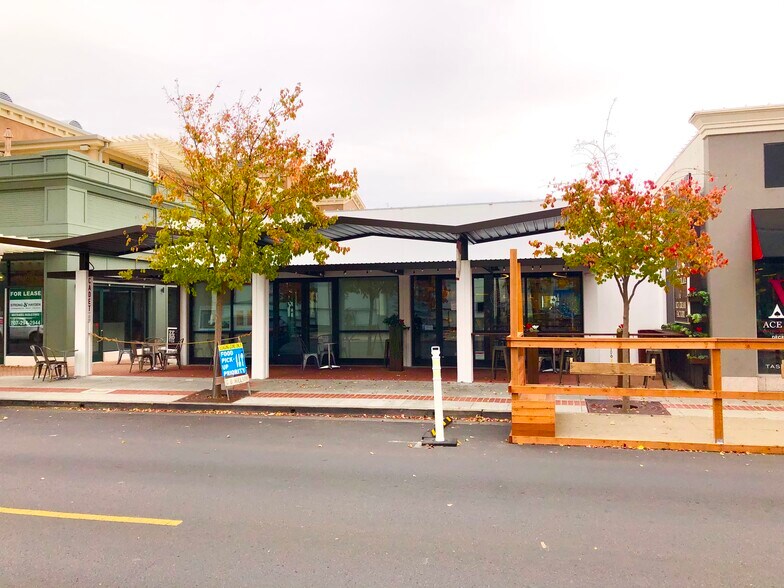 1321 1st St, Napa, CA à vendre - Photo du bâtiment - Image 2 de 10