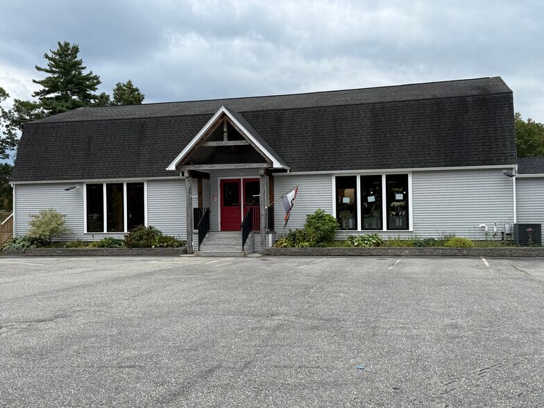 3 Rockingham Rd, Londonderry, NH à vendre - Photo du bâtiment - Image 2 de 13