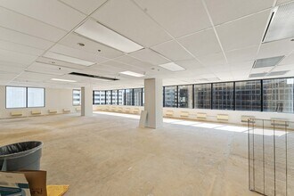 81 Metcalfe St, Ottawa, ON for lease Interior Photo- Image 1 of 6