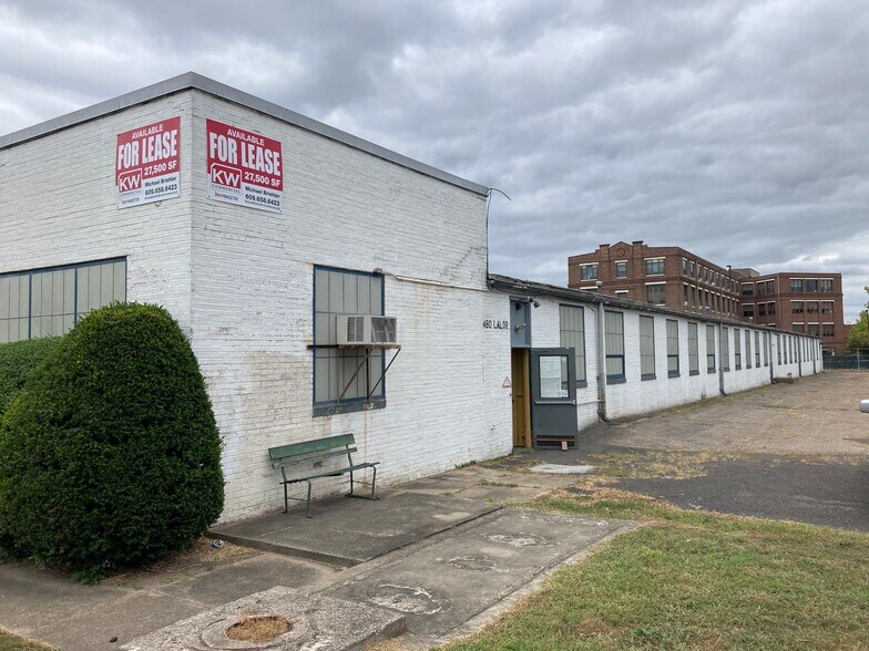 480 Lalor St, Trenton, NJ à louer - Photo du bâtiment - Image 3 de 12