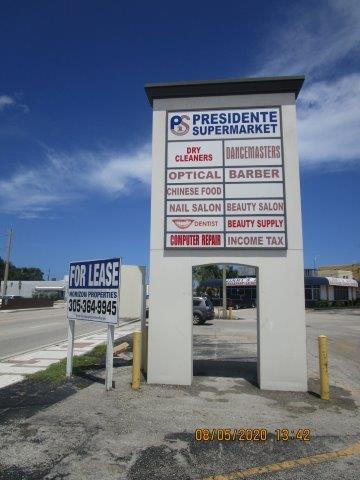 450 NE 125th St, Miami, FL à louer - Photo du bâtiment - Image 3 de 4