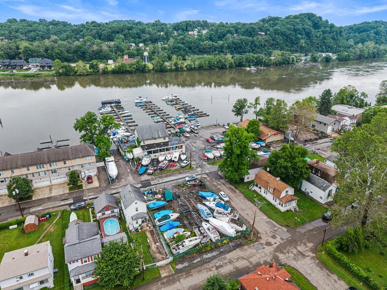 228 Arch St, Verona, PA à vendre - Photo du bâtiment - Image 2 de 22