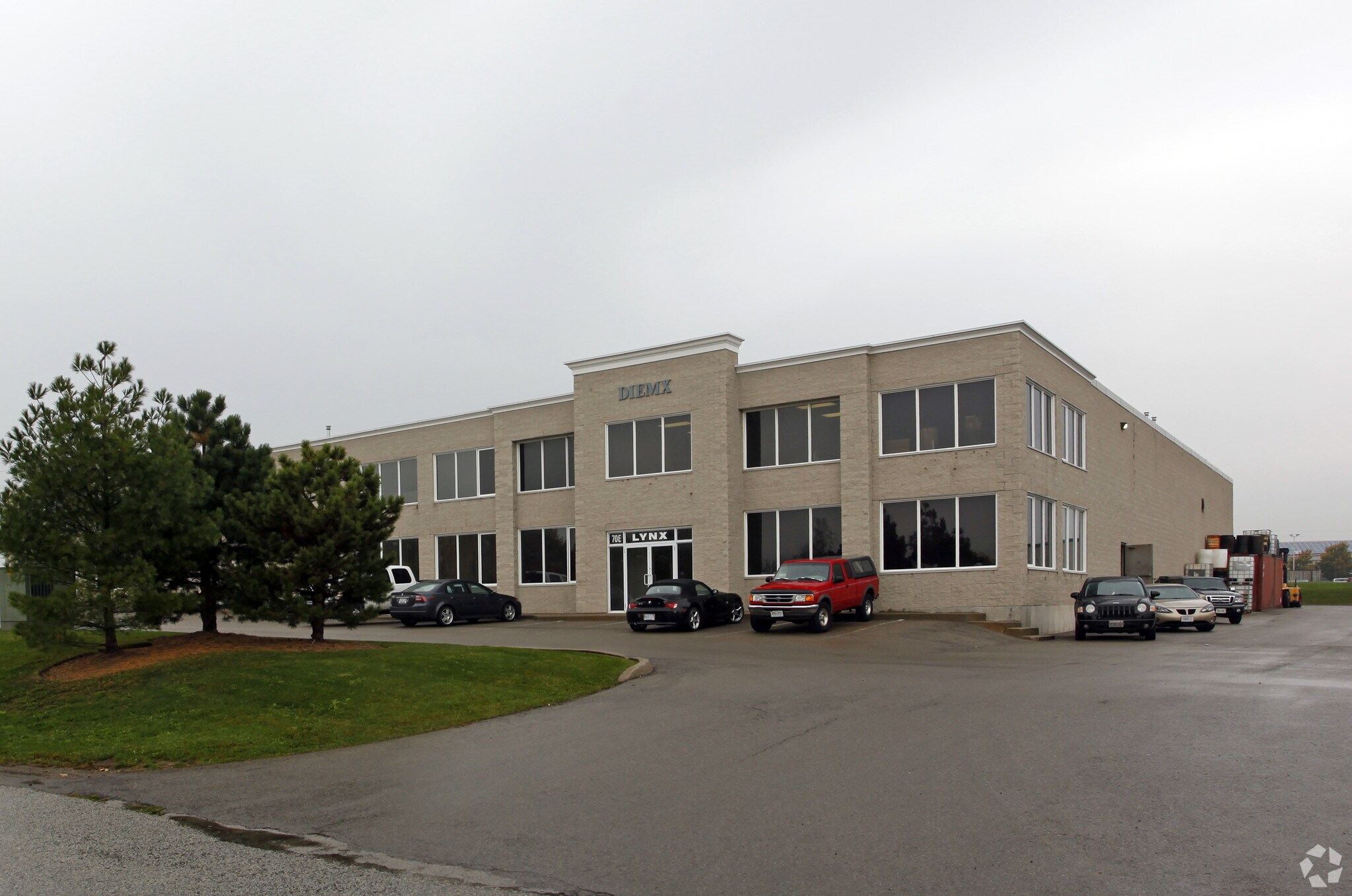 70 Innovation Dr, Hamilton, ON for sale Primary Photo- Image 1 of 1